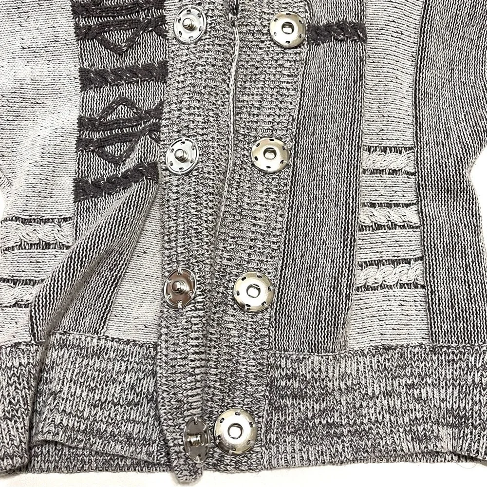 Ecote Urban Outfitter Woman Gray Knit Shawl Snap Button Cardigan Size S